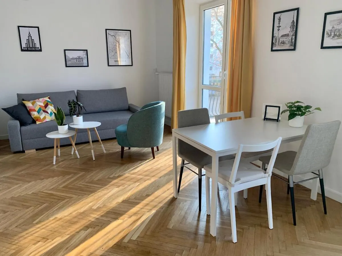 Charming Apartment In Old Mokotow Warsaw